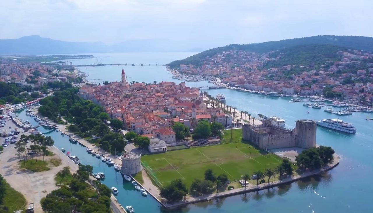 Villa Mira Trogir Buitenkant foto