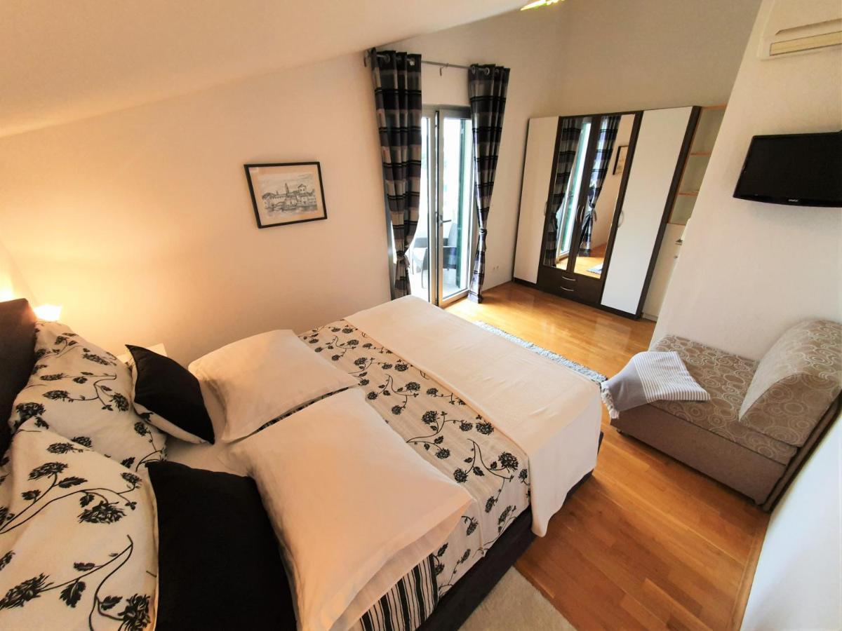 Villa Mira Trogir Buitenkant foto